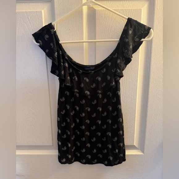 Aeropostale Tops - Aeropostale ruffled tank top size medium